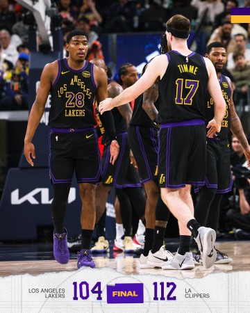 开云体育官方网站登陆-输快船遭双杀！还好詹姆斯给球队吃定心丸，但想争冠需补强中锋了