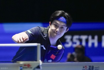开云体育官方网站登陆-曾让张本智和吃瘪的男人，第三局只拿1分！王楚钦到底有多狠？|约内斯库|王皓|世乒赛|男双|发球_新浪体育_新浪新闻