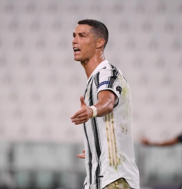 开云体育在线-警方苦搜尤文C罗秘密协议 意体育法庭已准备介入